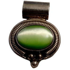 925 Green Cats Eye Pendant Mexico AT Sterling Silver